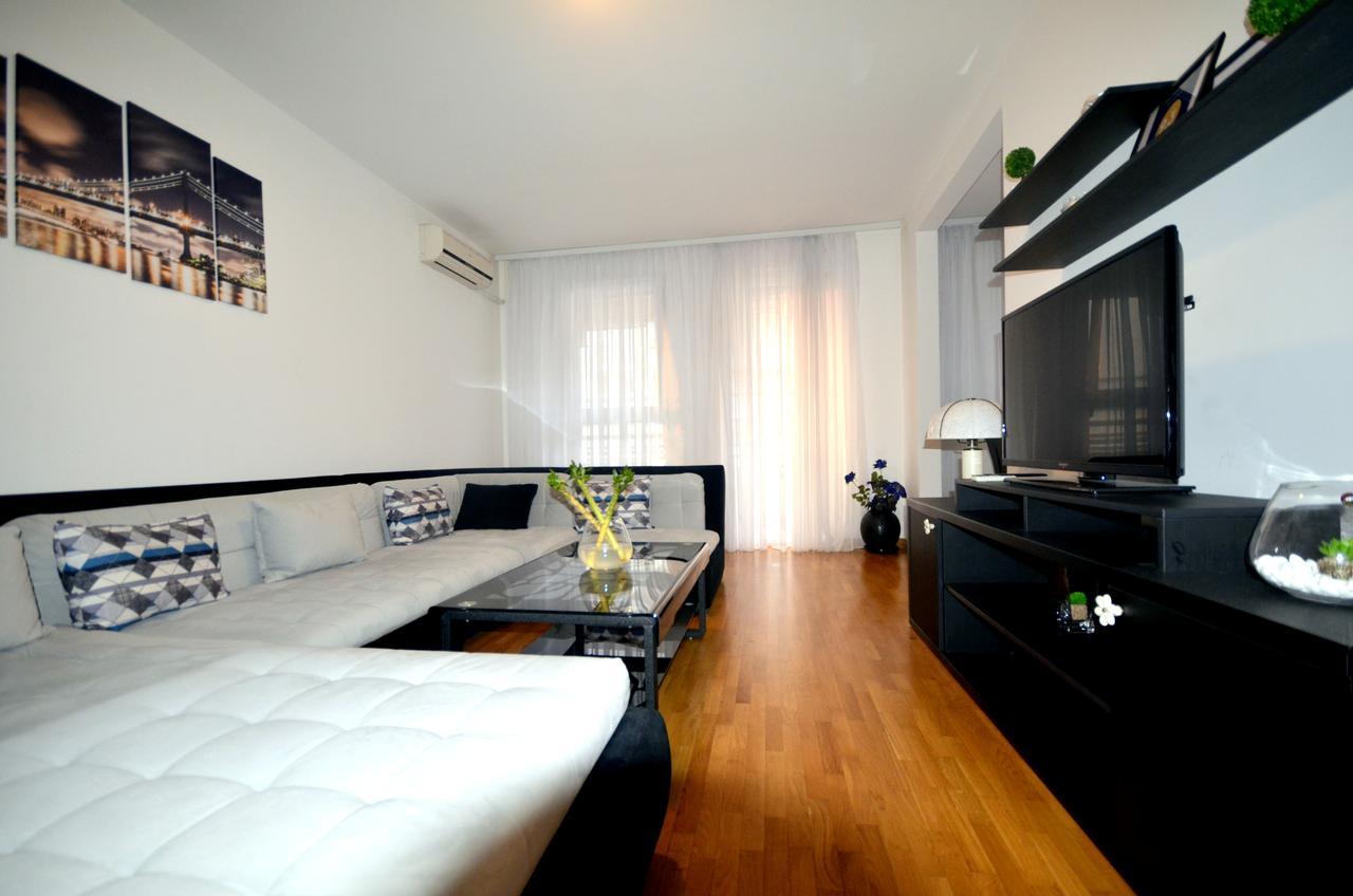 Clean&Cozy Apartments Novi Beograd Bagian luar foto