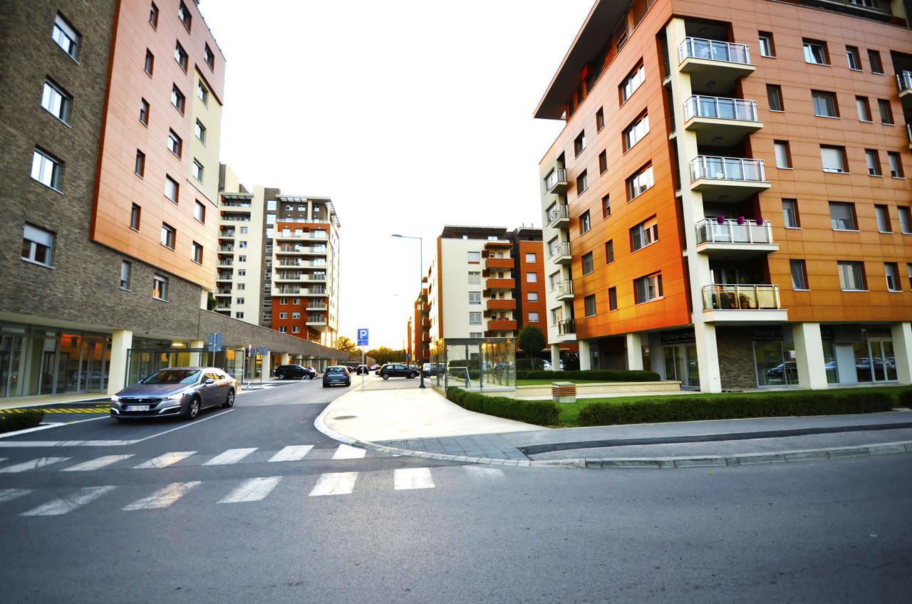 Clean&Cozy Apartments Novi Beograd Bagian luar foto