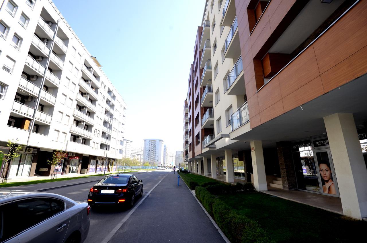 Clean&Cozy Apartments Novi Beograd Bagian luar foto